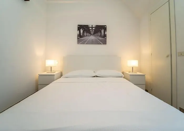 5 Giornate  Apt con terrazzo e garage privato